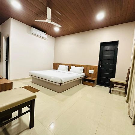 Hotel Grand Indu, 3 Star Kolhapur Εξωτερικό φωτογραφία