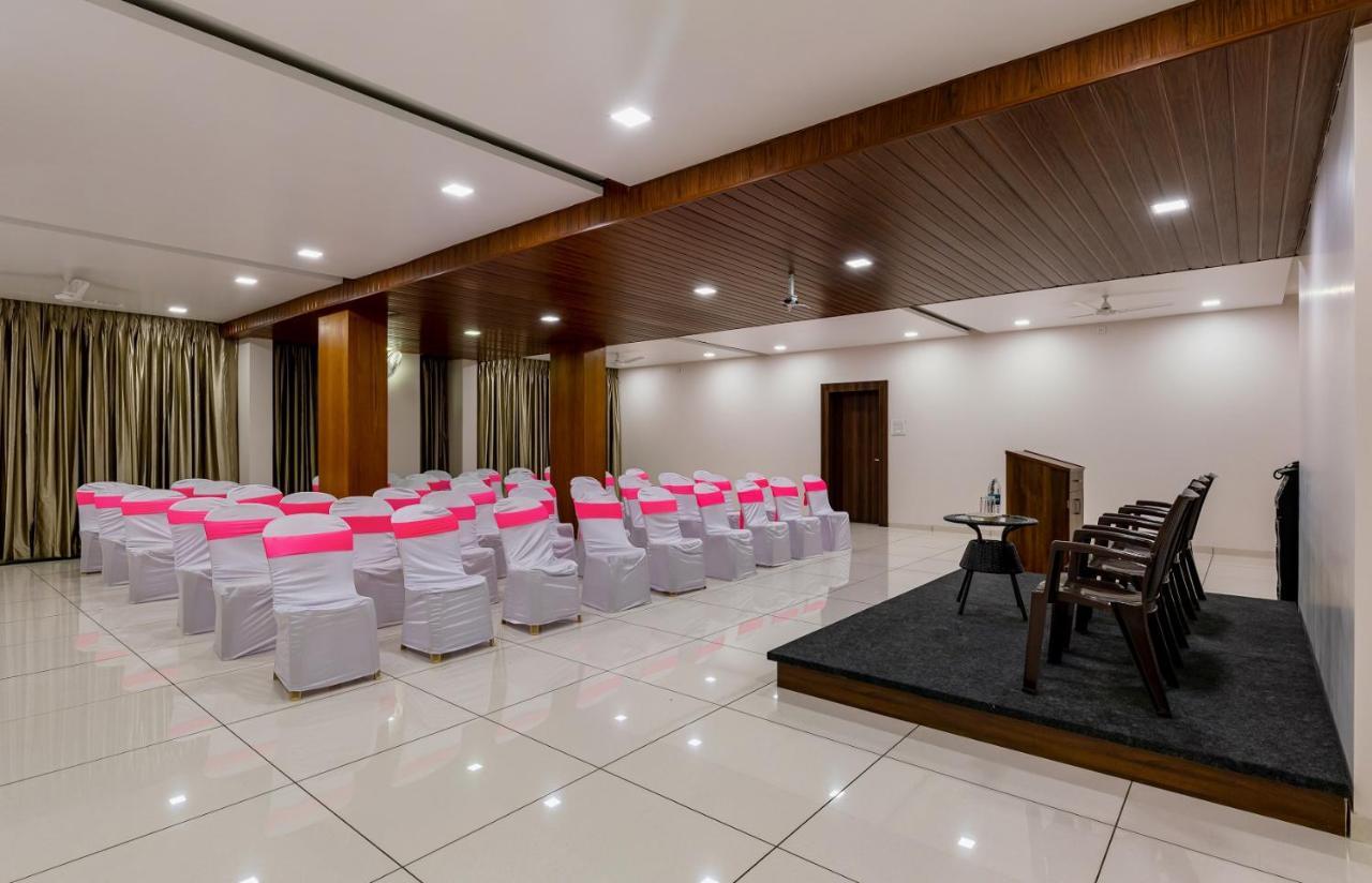 Hotel Grand Indu, 3 Star Kolhapur Εξωτερικό φωτογραφία