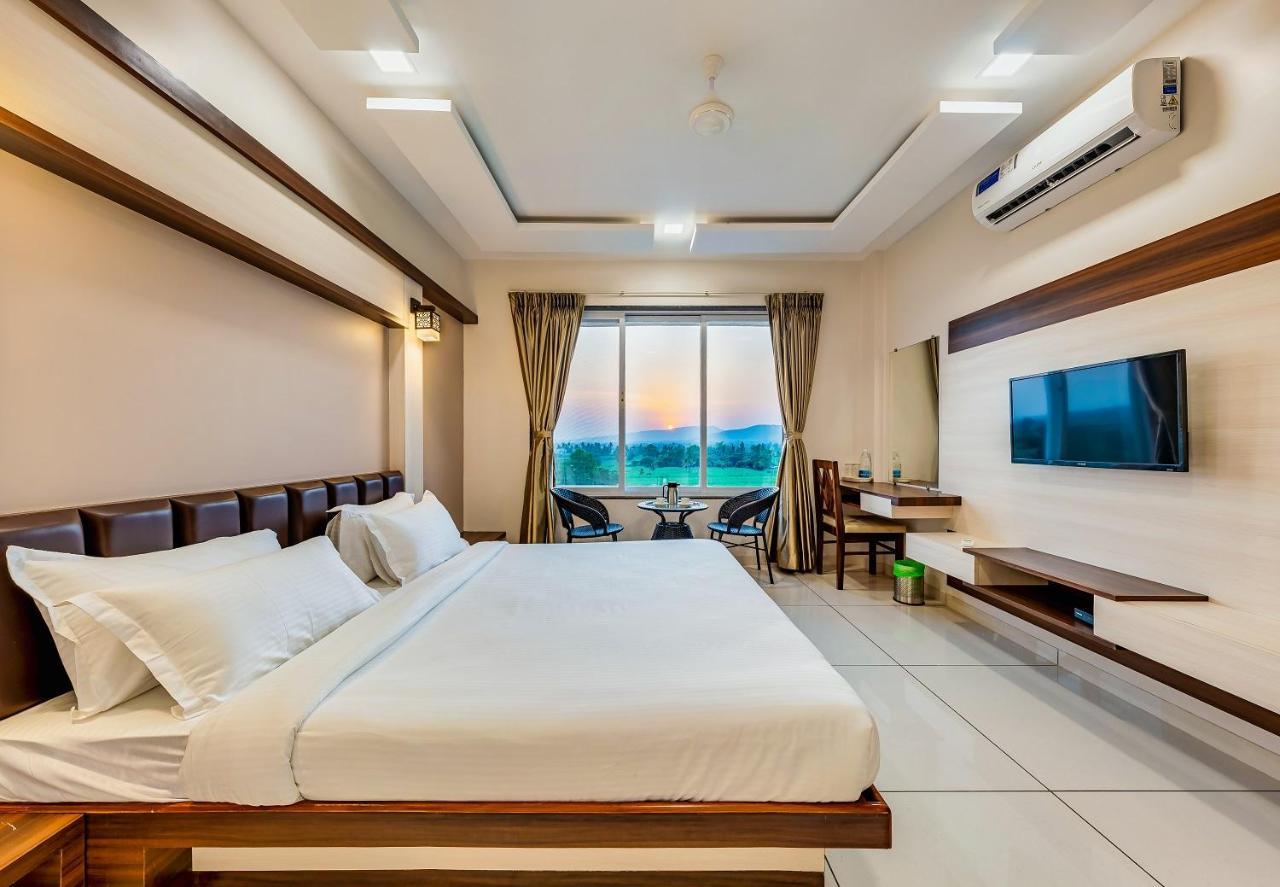 Hotel Grand Indu, 3 Star Kolhapur Εξωτερικό φωτογραφία